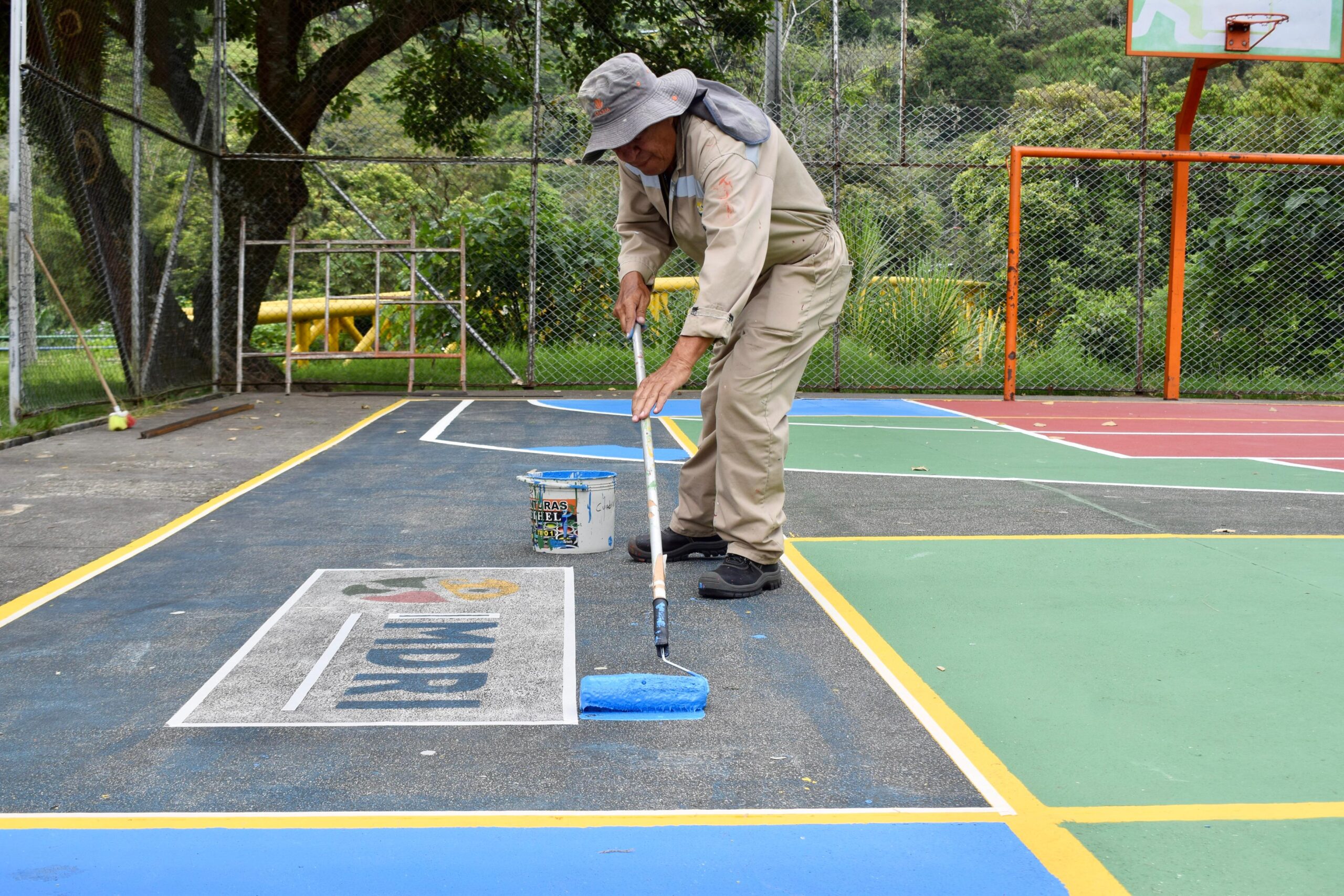 ¡A jugar! Alcaldía recuperó polideportivos de la comuna 11 de Ibagué