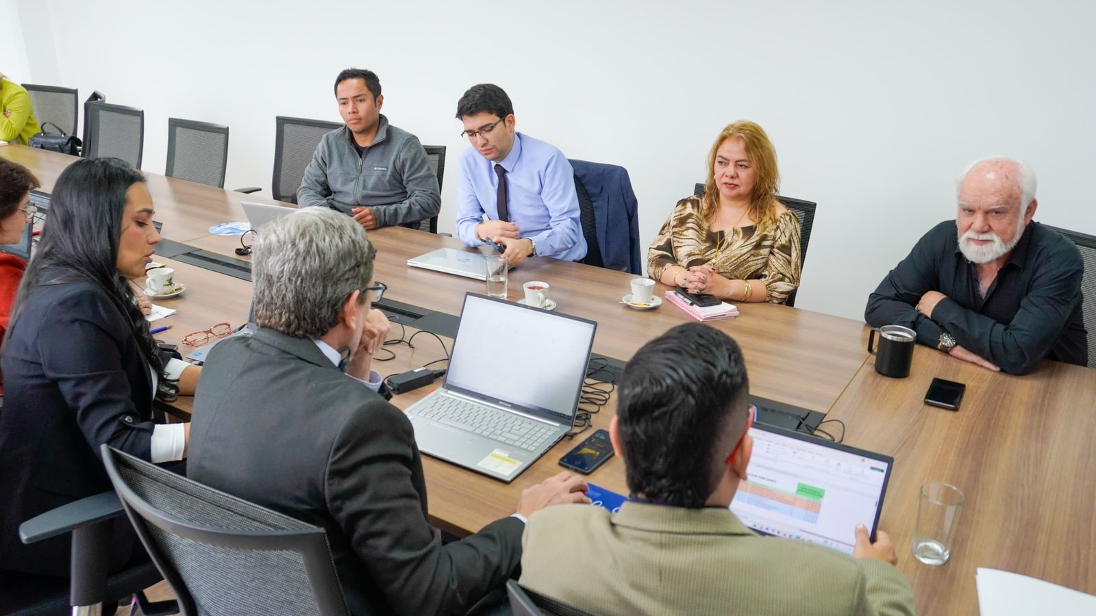 El Tolima avanza en articulación con ADRES para mejorar la atención y el flujo de recursos en la red hospitalaria