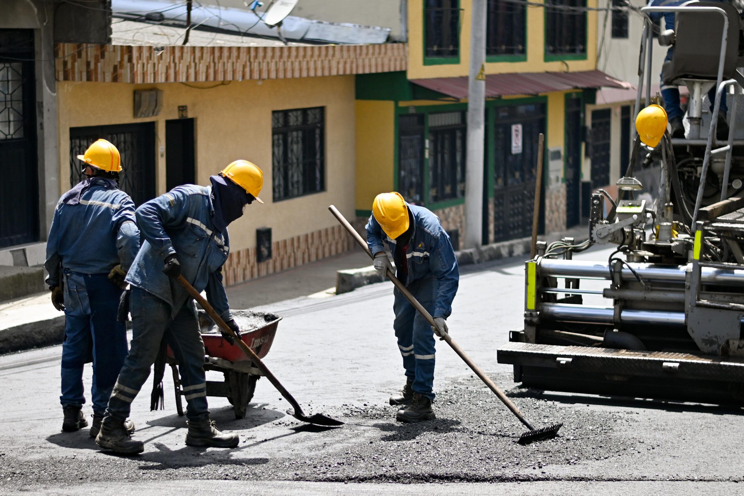 Más de 1.450 huecos han sido tapados por la ‘Ambulancia Vial’ en el 2025