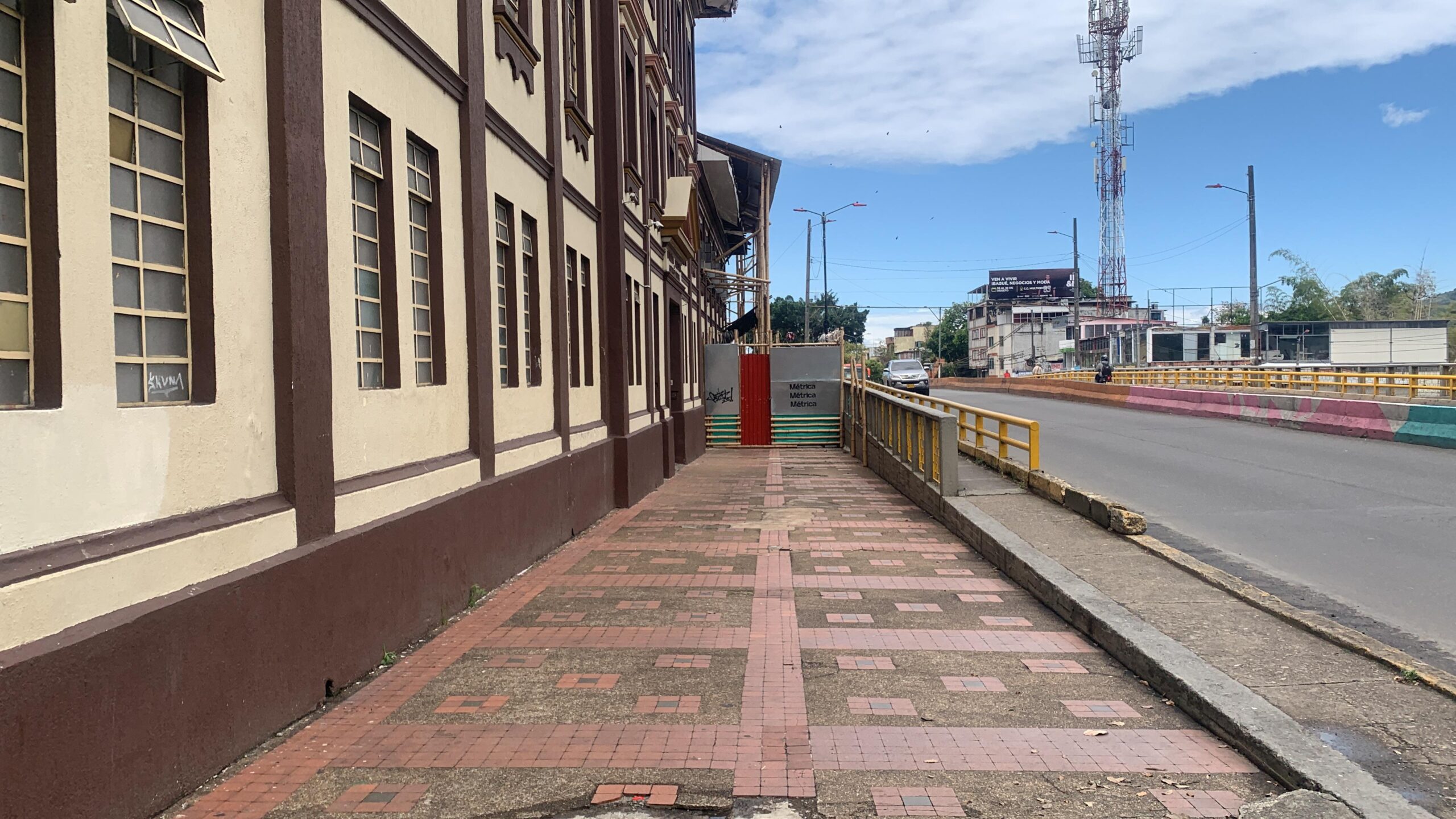 Cierre de paso peatonal en la Quinta con 19 se hizo para proteger a transeúntes