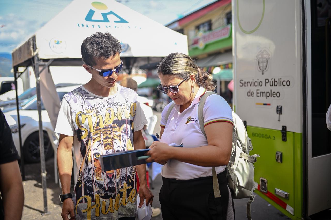 Festival del Camello llegó a la plaza de La 28 con ofertas laborales para vendedores informales