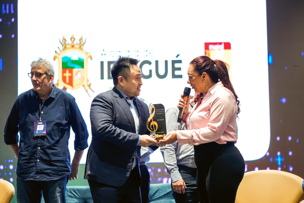 Ibagué avanza hacia el futuro con reconocimientos y conversatorio internacional de Ciudades Inteligentes