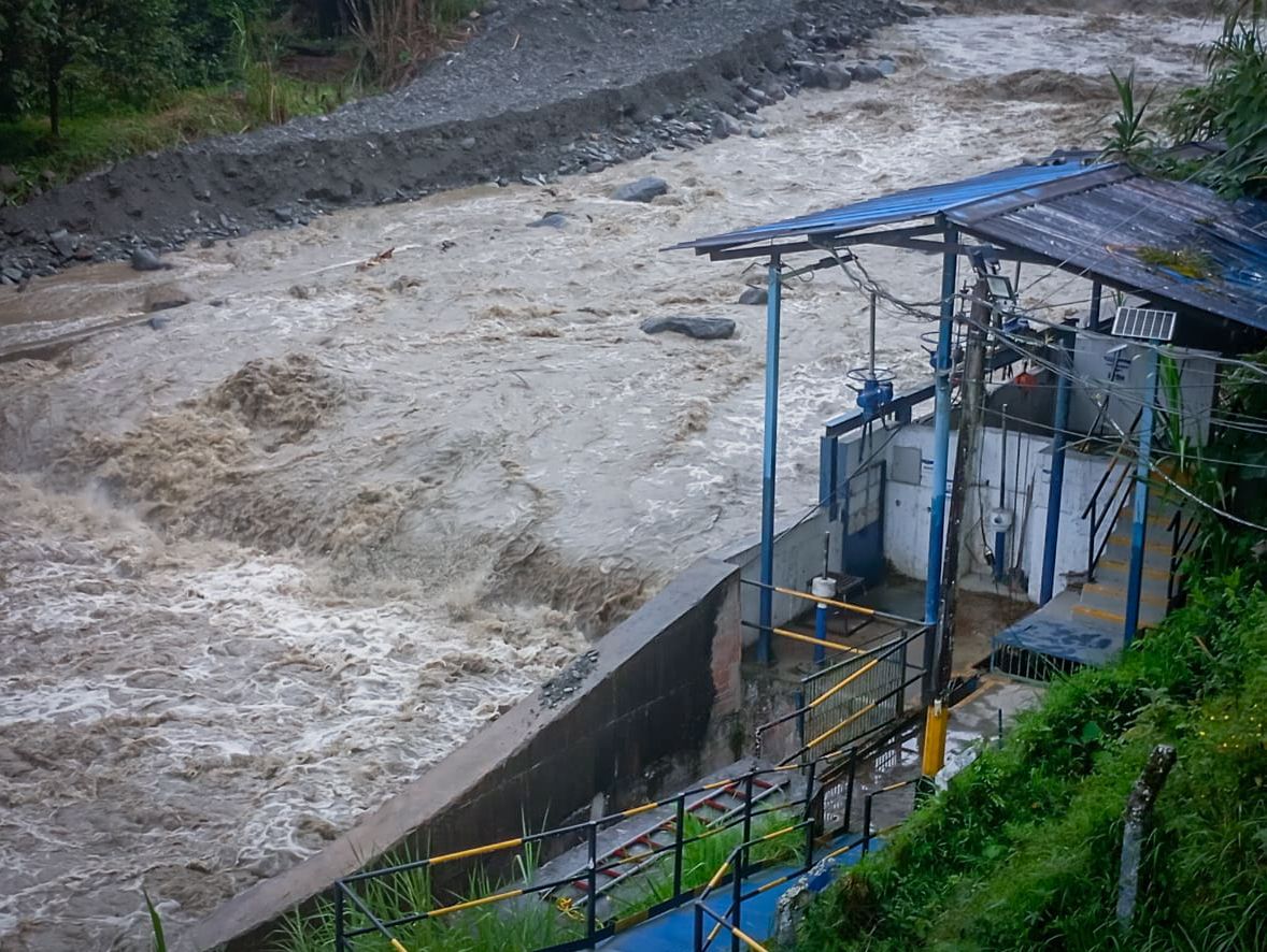IBAL empezó la captación de agua en el río Combeima