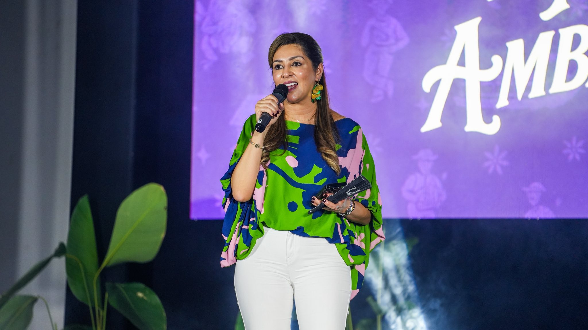 ”No podemos subestimar ninguna de las amenazas, pero tampoco se puede gobernar con temor”: gobernadora Adriana Matiz