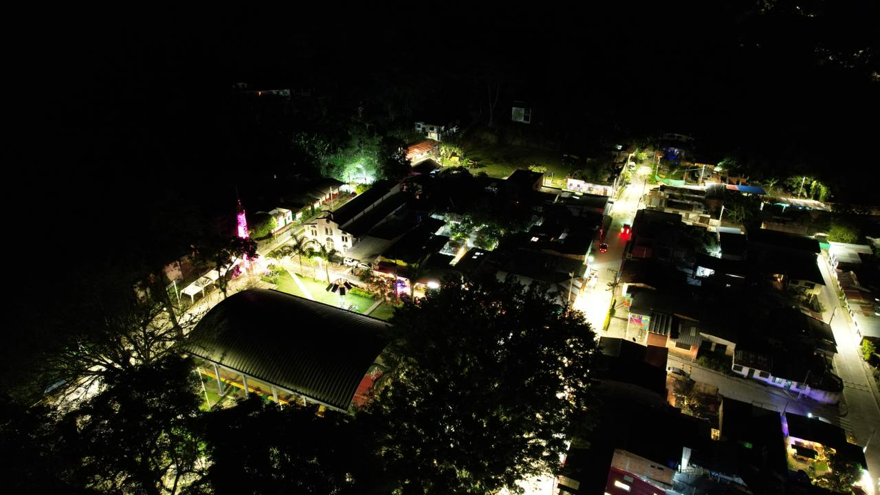 Son 505 las luminarias que están modernizando en el Cañón del Combeima, desde La Vega y hasta Juntas