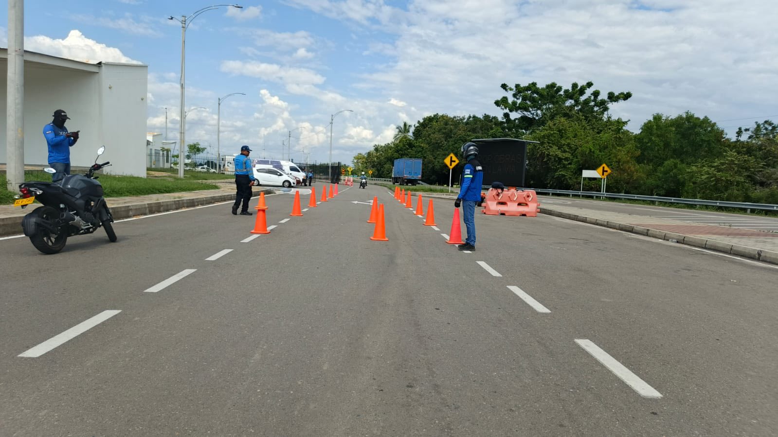 Tolima pide acciones urgentes por vehículos de carga con sobrepeso en los túneles  vía al Alto de la Línea