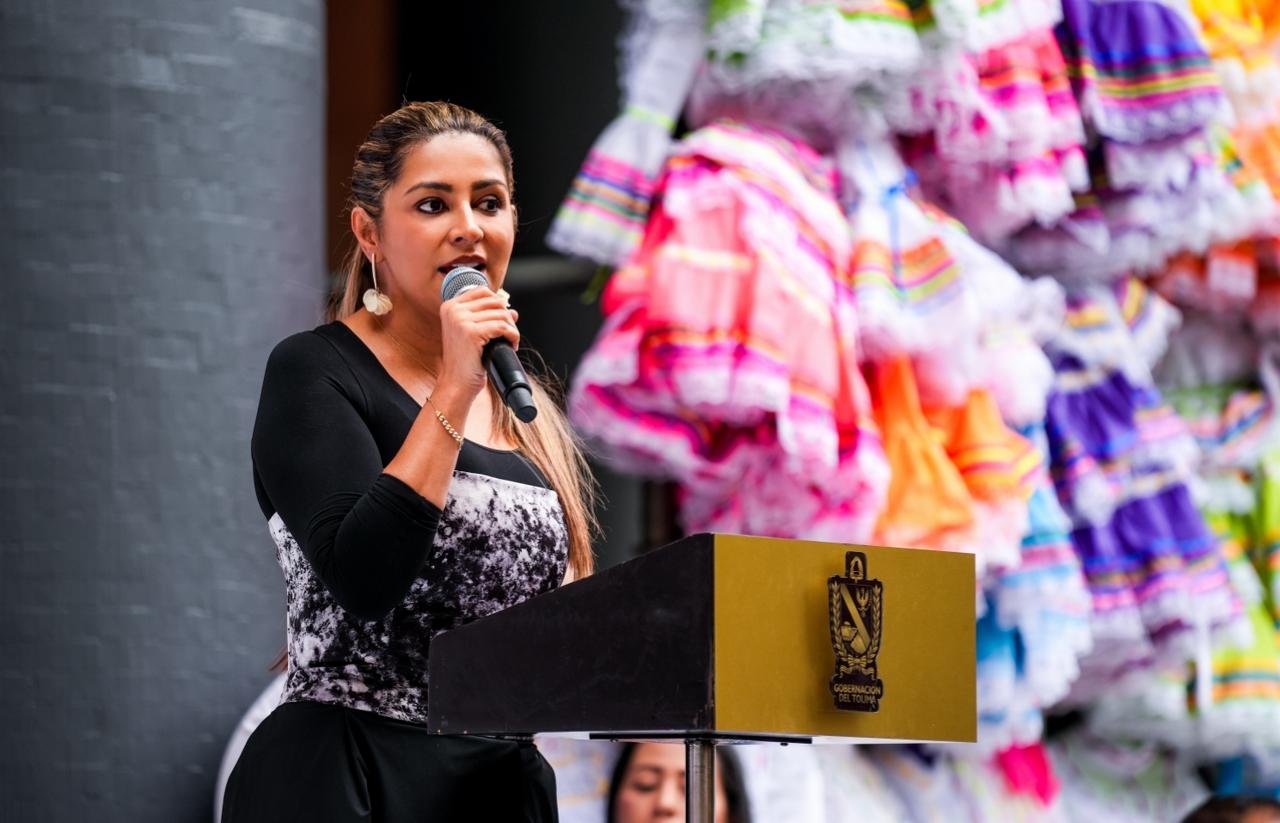 Gobierno del Tolima entrega millonaria dotación a la cultura del Departamento