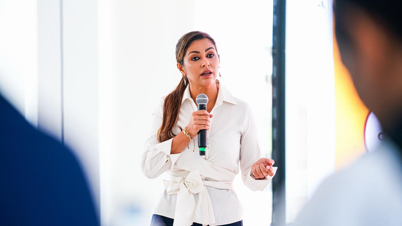 ”Las obras son importantes; pero la gente lo es más”: gobernadora Adriana Matiz