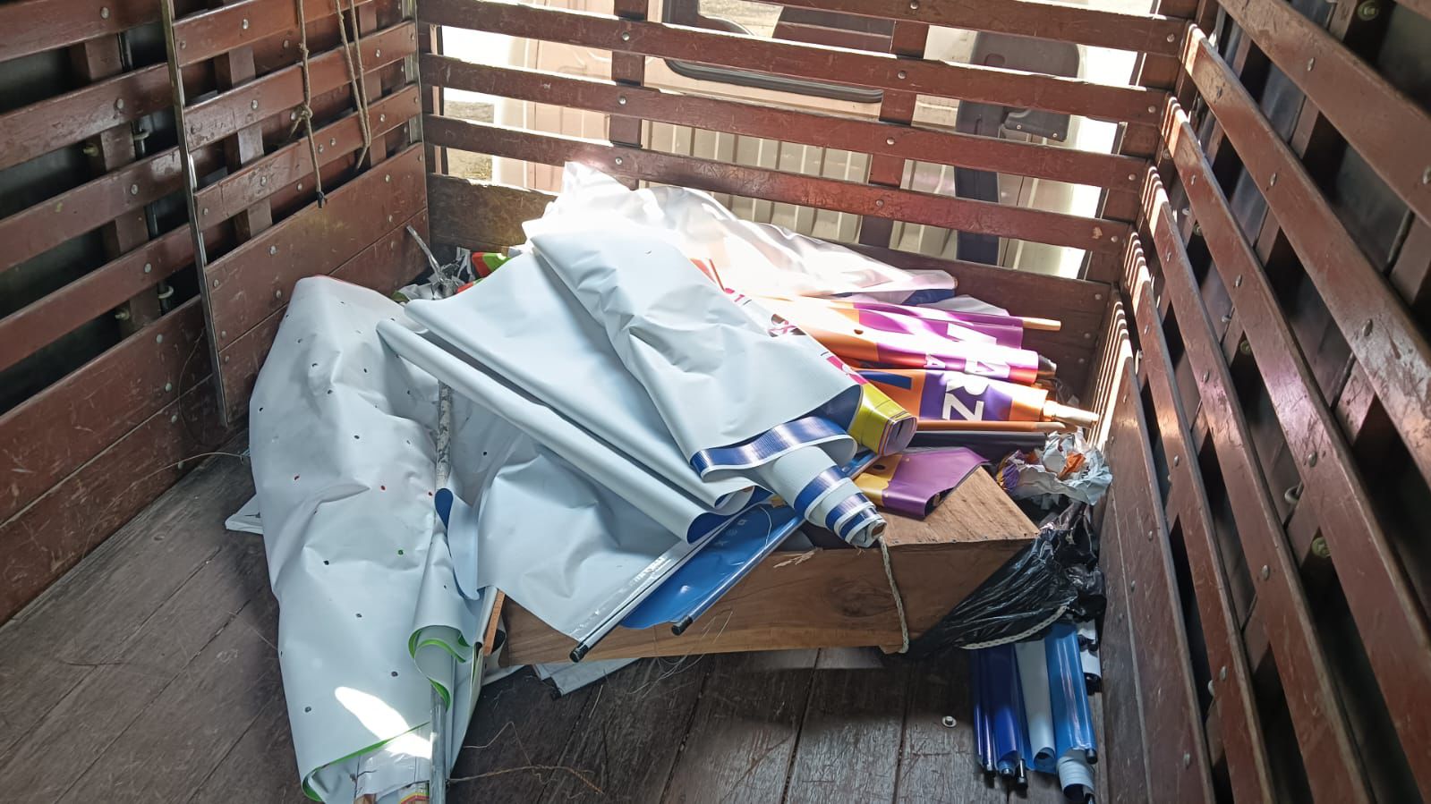 Alcaldía de Ibagué inicia desmonte de publicidad política sin permisos