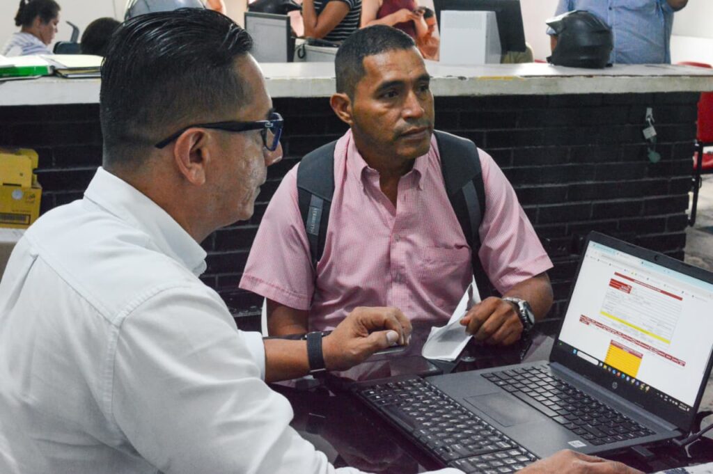 Gobernación del Tolima “pisa el acelerador” para que deudores obtengan descuentos en sanciones e intereses del Impuesto de Vehículos