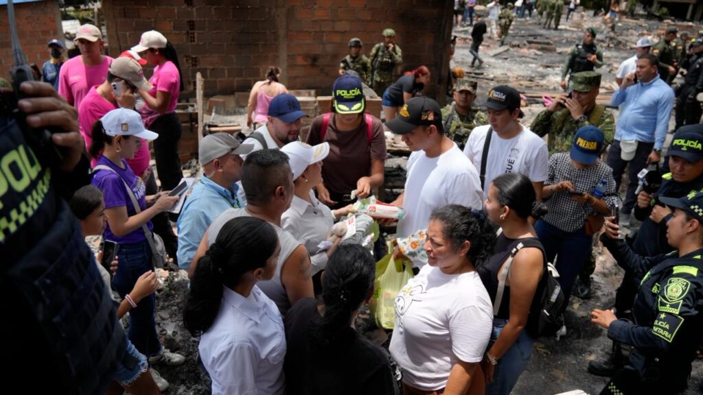 Organismos de emergencia atienden incendio en Los Álamos con presencia de la alcaldesa Johana Aranda
