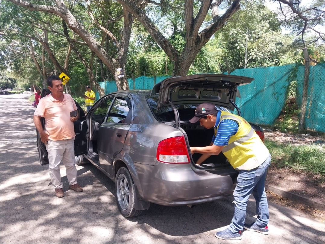 Humo ilegal en las carreteras del Tolima: la batalla 24/7 contra el contrabando de cigarrillos previo a la Semana Santa