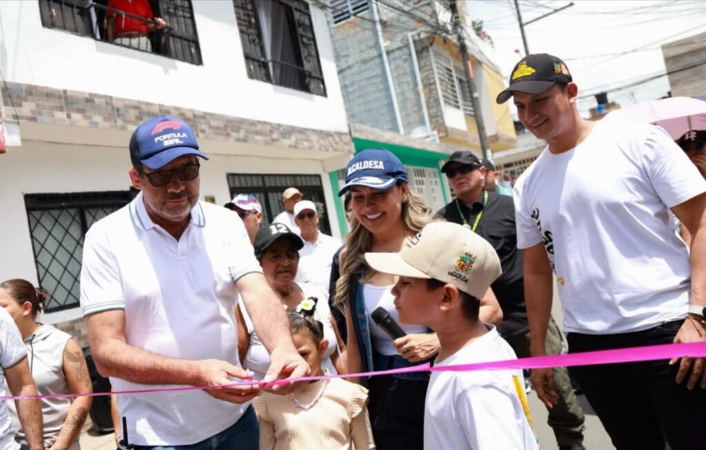 Alcaldesa Aranda inauguró vías en el Sur de Ibagué durante este fin de semana