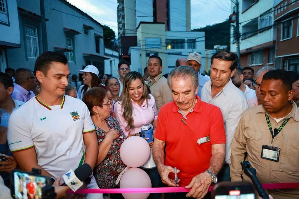 Alcaldesa Johana Aranda inauguró vías recuperadas en el barrio Belén de Ibagué