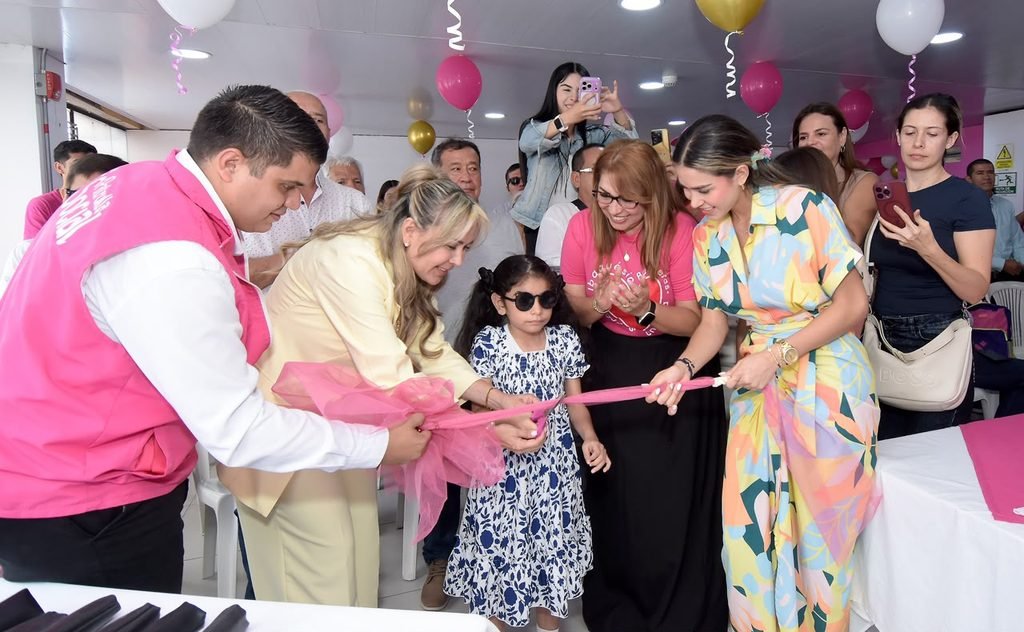 Alcaldesa Johana Aranda inauguró espacio de rehabilitación para personas con discapacidad visual